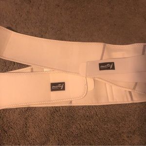 Maternity belly belt